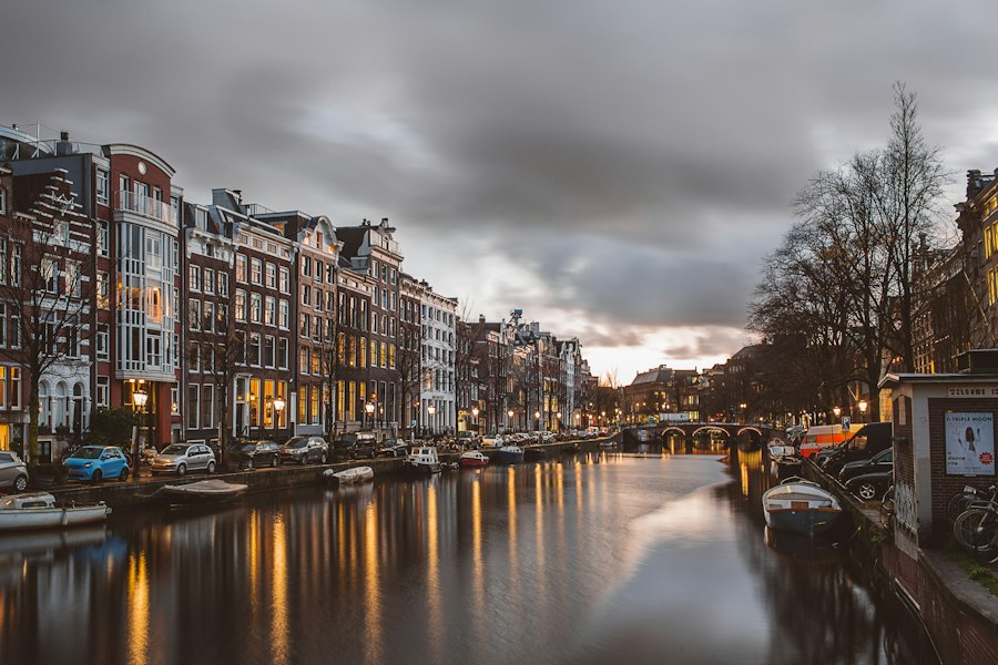 Amsterdam kanaal wonen